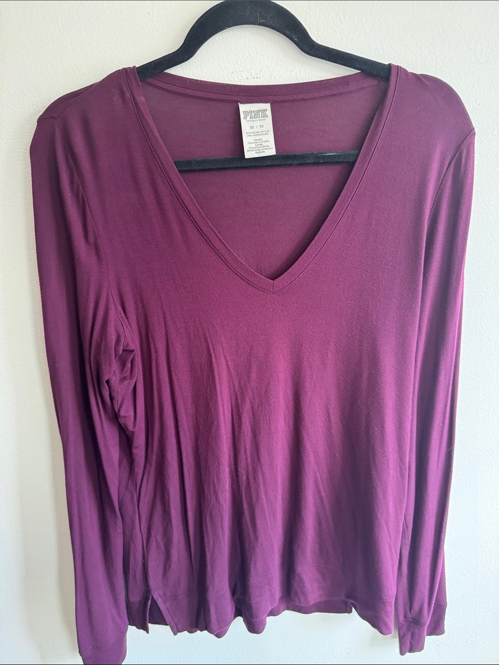 PINK Victoria's Secret Long Sleeve V-Neck Top in Plum